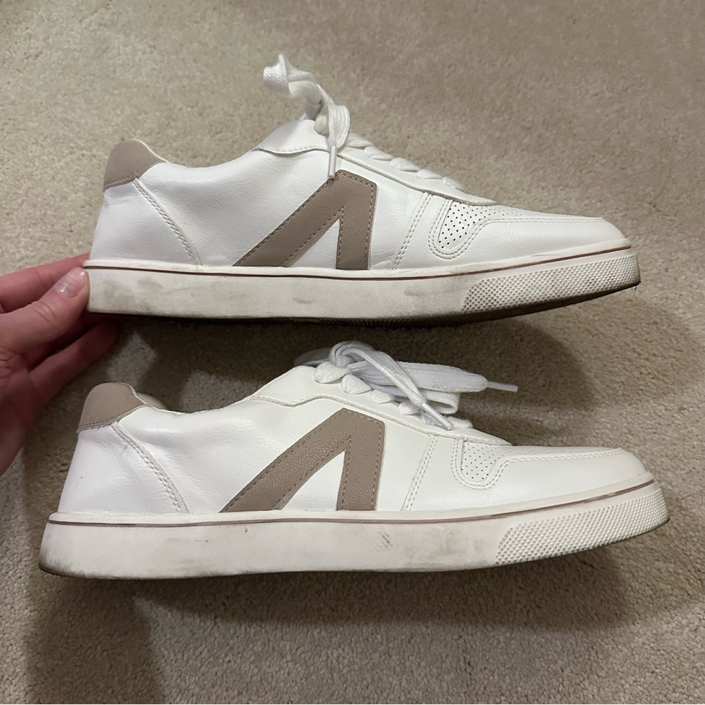 MIA Krew Perforated Lace Up Sneakers